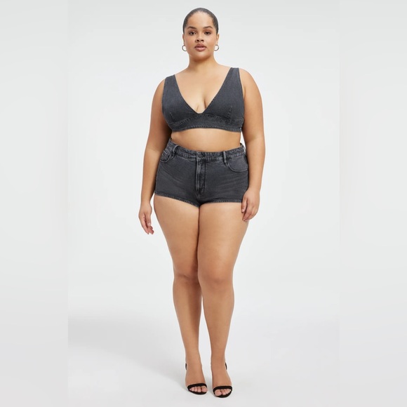 Good American Micro Denim Shorts - Picture 2 of 6